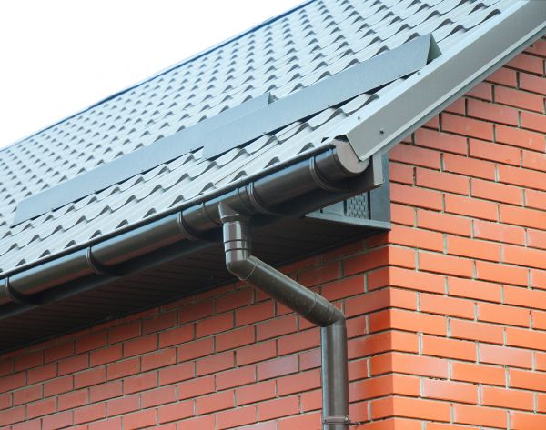 Roof Downspout Installation in Baytown