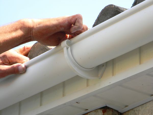 Plastic Gutter Repair in Baytown