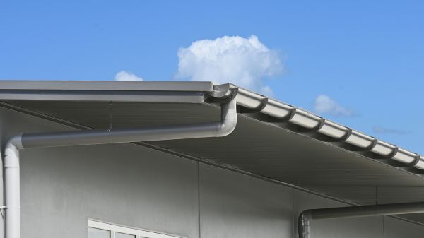 Eavestrough Service in Baytown